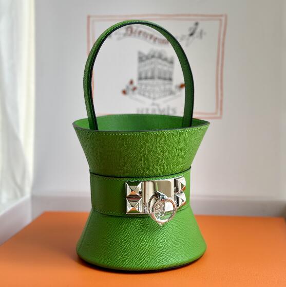 【エルメス HERMES】ミニ メドール ハンドバッグ ヴォーエプソン ヴェールユッカ シルバー金具 W刻印（100％手縫い）